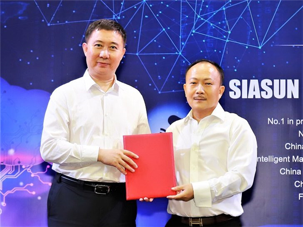 （图）kaiyun开云官方网站公司同泰国SUN robotics签署战略合作框架协议.jpg