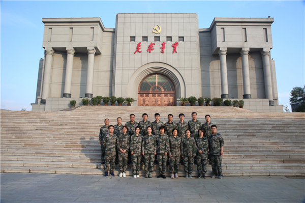 1560149233466094.jpg kaiyun开云官方网站党总支学员合影.jpg