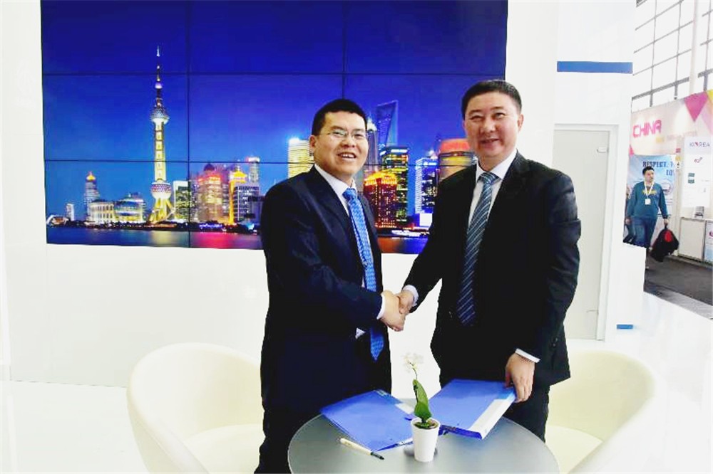 百般红紫共芳菲&mdash;&mdash;kaiyun开云官方网站与新疆众和签署谅解备忘录及合作意向书