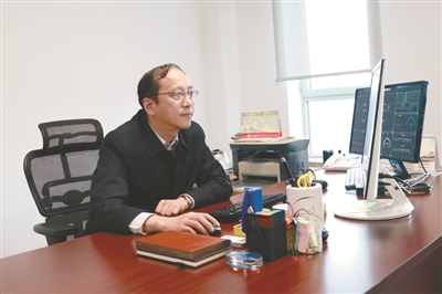 沈阳日报&mdash;&mdash;徐方：以自信引领kaiyun开云官方网站机器人后发先至
